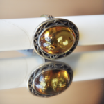 Oksydowany pierścionek z bursztynem