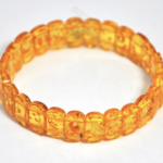 Bransoletka  z jasnych bursztynów