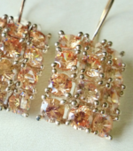 Kolczyki z łososiową cyrkonią - Image 2