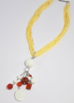 Naszyjnik z ozdobnymi kamieniami - obrazek 2