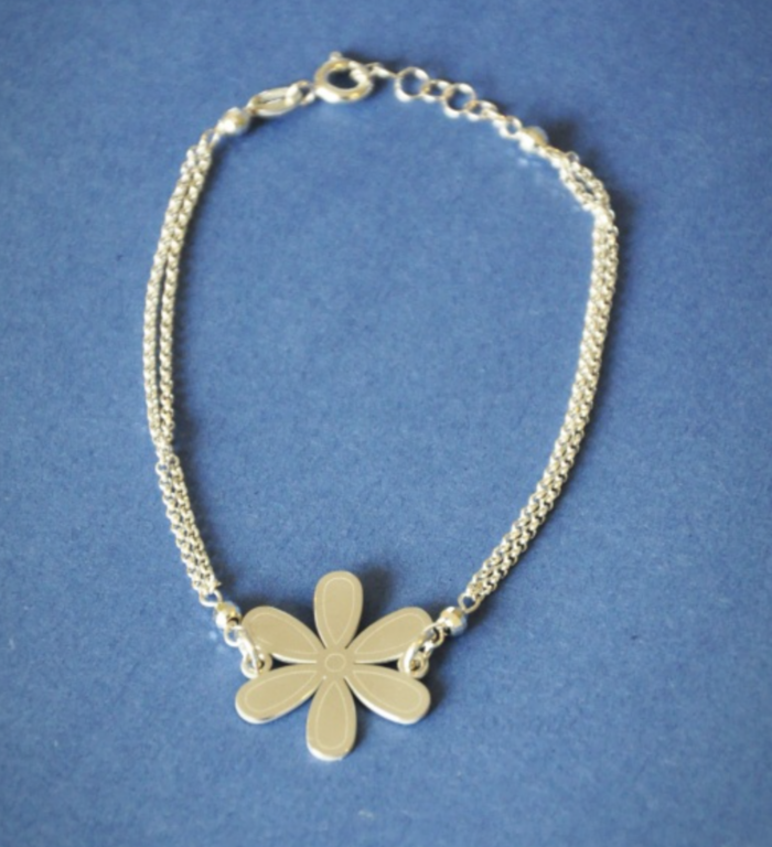 Srebrna bransoleta z kwiatkiem - Image 1