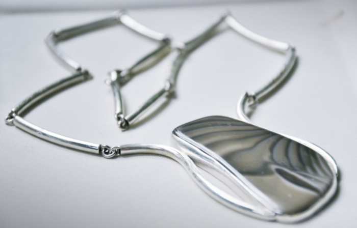 Kolia z krzemieniem pasiastym - obrazek 1