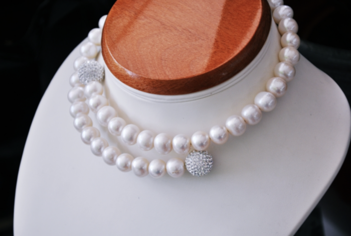 Uniwersalny naszyjnik z pereł - obrazek 1