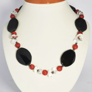 Naszyjnik z koralem i onyksem