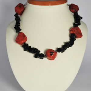 Nieregularne korale z onyksem