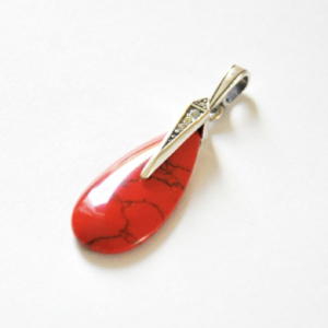 Srebrna zawieszka z koralem